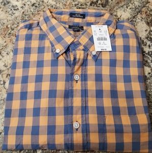 BNWT J. Crew button down Medium slim untucked